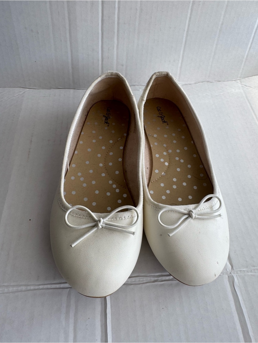 Cat & Jack Girls Cream Ballet Flats with Bow Accent